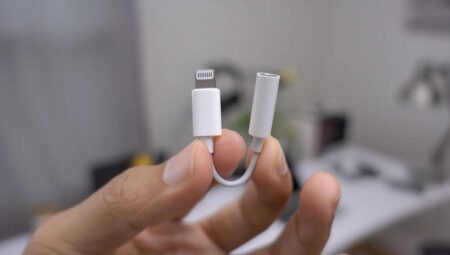 iPhone Kullanıcıları Şokta! Kablolu Kulaklık Tarih Oluyor!