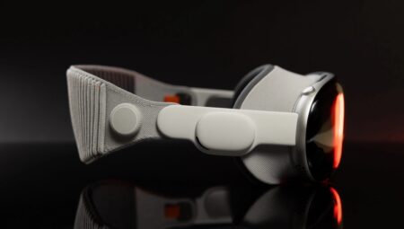 Apple Son Şansını Deniyor: Vision Pro için PSVR2 Kontrolcüsü Desteği