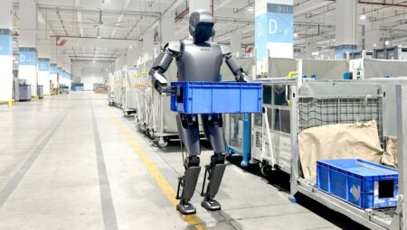 iPhone Üretiminde Devrim: İnsansı Robotlar Fabrikayı Ele Geçiriyor