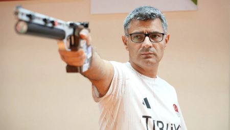 Olimpiyat Kahramanı Yusuf Dikeç, Yabancı Diziye Atış Tarzıyla Konuk Oldu