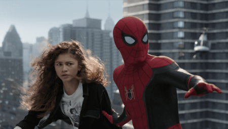 Tom Holland: Zendaya’nın Kırmızı Halıda Parlamasına Alan Açıyor