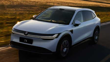 Dokuz Dakikada Şarj Olan Çinli SUV Zeekr 7X Tanıtıldı