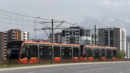 Kayseri’de Bulunan Tramvaylar Rüzgar Enerjisiyle Üretim Yapıyor