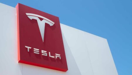 Tesla, 2025’e Kötü Başladı: Gelirlerde Yüzde 9’luk Düşüş!