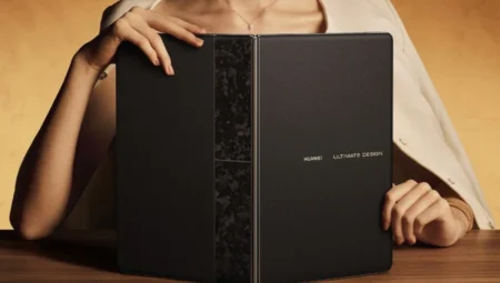 Katlanabilir Ekranlı Huawei MateBook Fold: Hem Tablet Hem Laptop