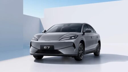 BYD e7, Tesla Model 3’e Rakip Olacak Fiyatlarla Geliyor