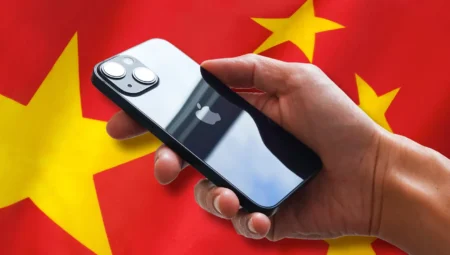 iPhone Çin’de Çöküşte: Apple, Yüzde 49’luk Düşüşle Sarsıldı