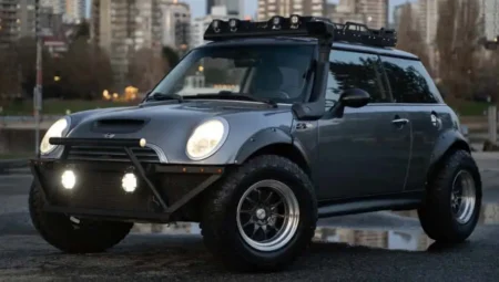 Arazilerin “Mini” Canavarı: Off-Road’a Dönüştürülen 2003 Mini Cooper S Satışta
