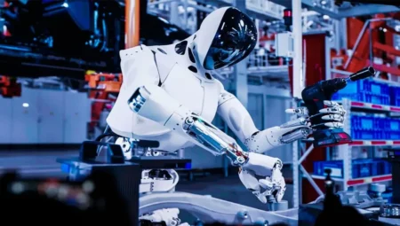 Xpeng, Otomobil Üretiminde İnsansı Robot Iron’u Kullanıyor: Endüstride Yeni Bir Dönem Başlıyor