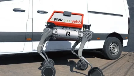 Veho ve RIVR’dan Yenilik: Teslimatta Robot Köpek Dönemi