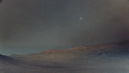 Perseverance’tan Mars Gökyüzüne Büyüleyici Bakış: Deimos İlk Kez Bu Kadar Net Görüntülendi