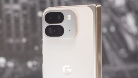 Google’ın Katlanabilir Telefonu Tekrar Ertelendi