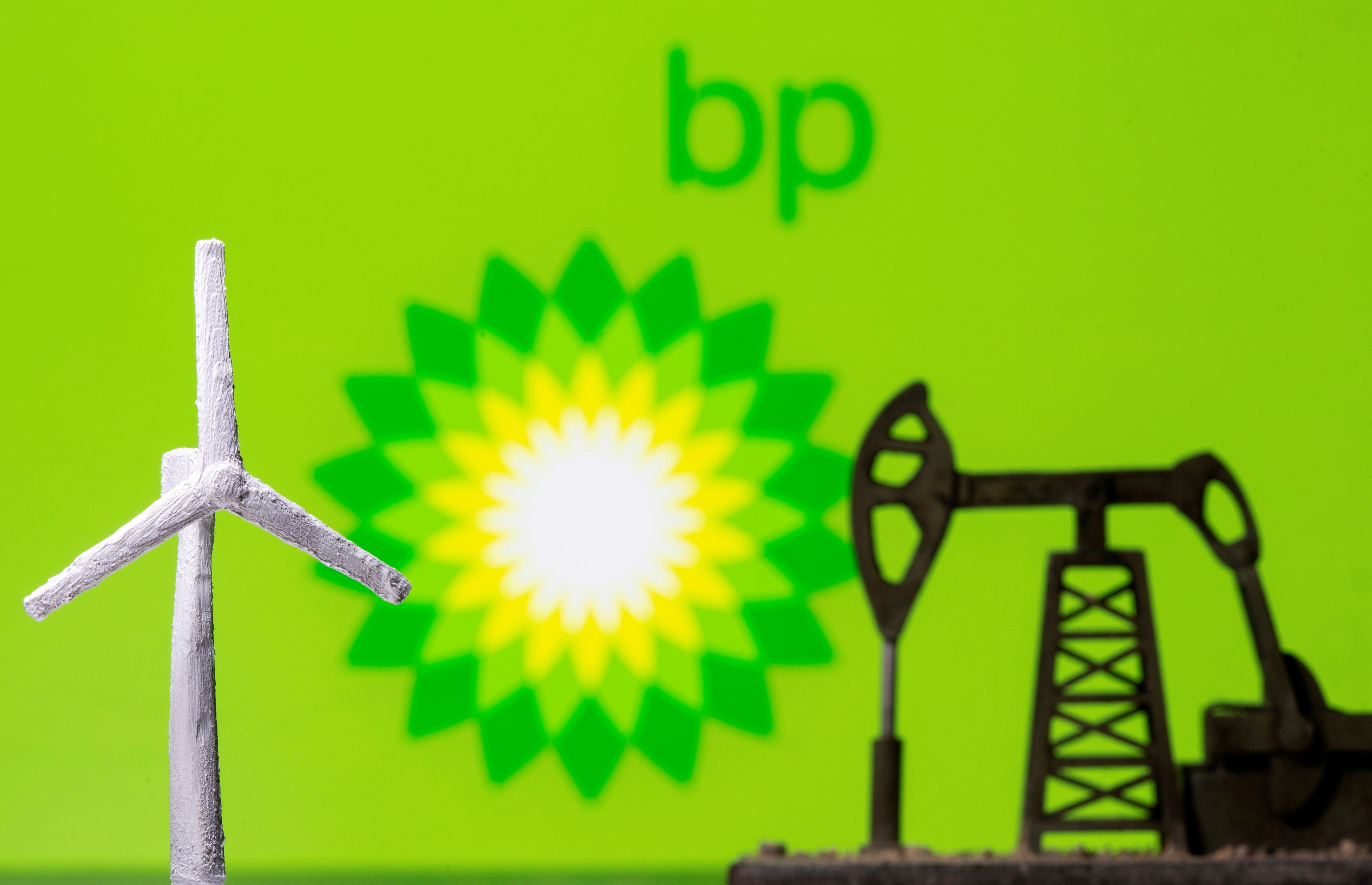 Rüzgar ve Güneş Enerjisi Yatırımlarından Çıkılıyor