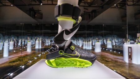 Nike, dünyanın ilk motorlu ayakkabı sistemi Project Amplify’ı tanıttı