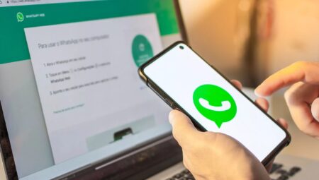 WhatsApp Aramaları Artık iPhone’da Telefon Sekmesinde Görünecek