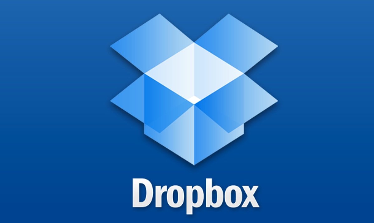 Microsoft, Outlook'un OneDrive'a dosya kaydederken donabileceğini kabul etti.