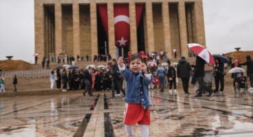 23 Nisan Coşkusu Tüm Dünyayı Sardı: Ulusal Egemenlik ve Çocuk Bayramı Kutlanıyor!